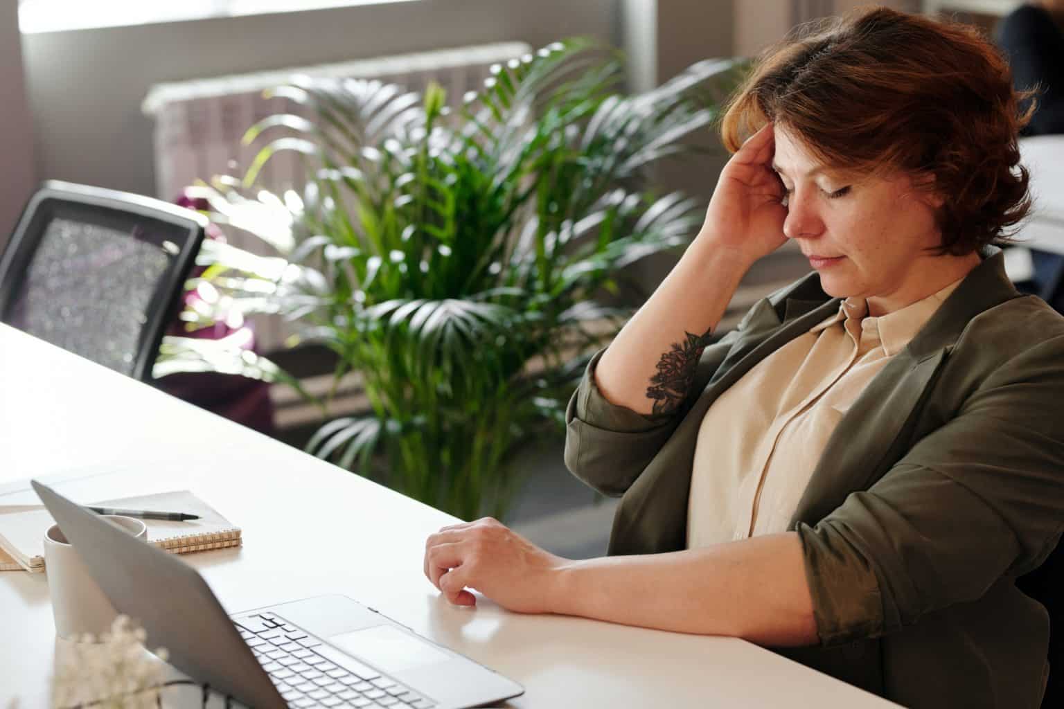 Overworking the consequences of working long hours strivezen